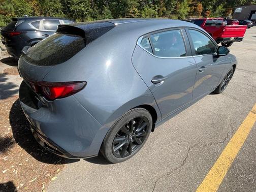 2024 Mazda Mazda3 2.5 S Carbon Edition