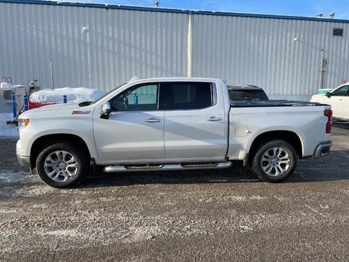 2025 Chevrolet Silverado 1500 LTZ