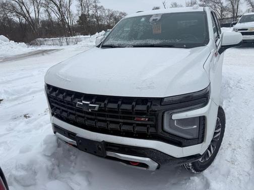 2025 Chevrolet Suburban Z71