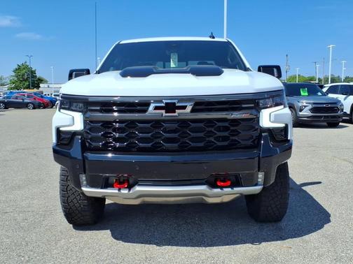 Summit White 2026 Chevrolet Silverado 1500 ZR2
