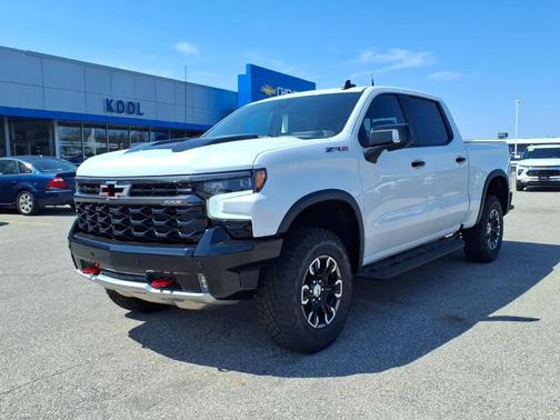 Summit White 2026 Chevrolet Silverado 1500 ZR2