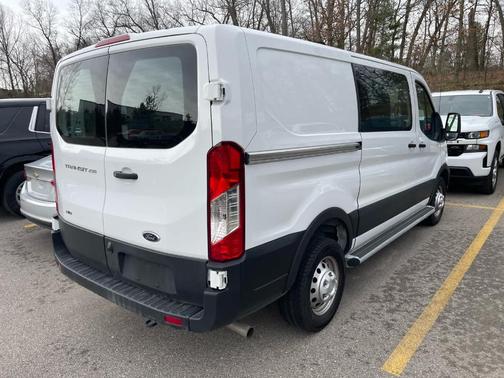 2023 Ford Transit-250
