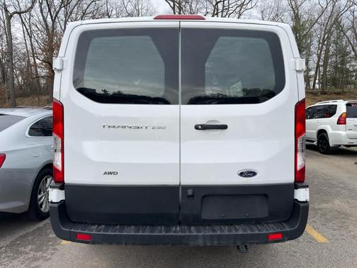 2023 Ford Transit-250