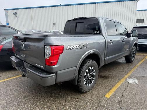 2019 Nissan Titan PRO-4X