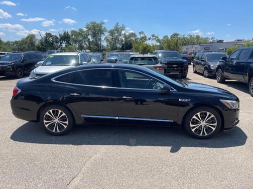 2017 Buick LaCrosse Essence