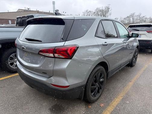 2024 Chevrolet Equinox LS