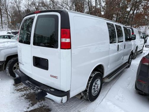 2023 GMC Savana 2500 Work Van