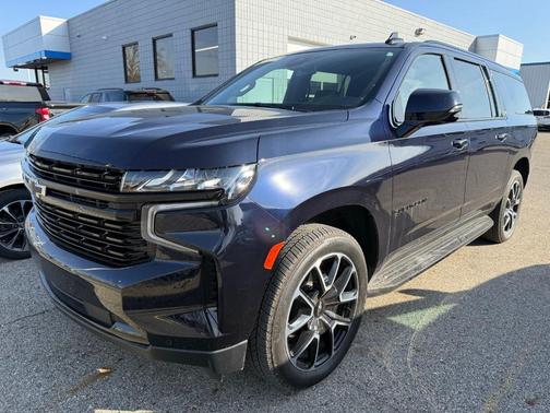 Midnight Blue Metallic 2024 Chevrolet Suburban RST