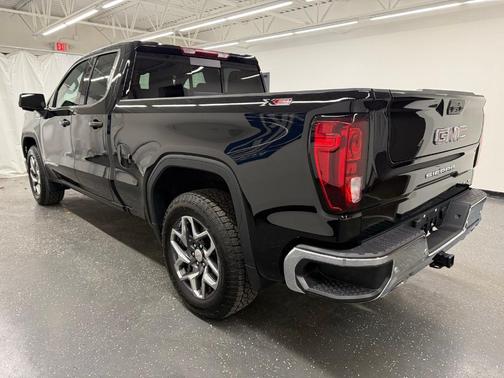 2022 GMC Sierra 1500 SLE