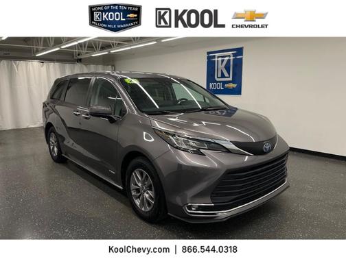 2021 Toyota Sienna XLE