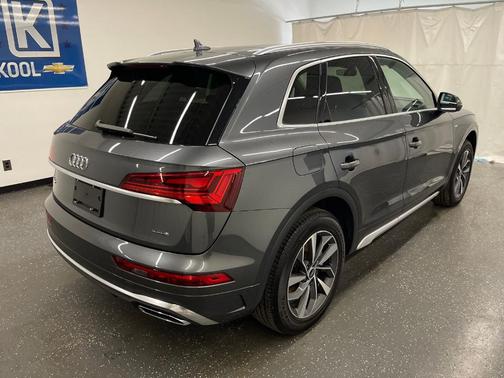 2023 Audi Q5 45 S line quattro Premium