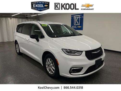 2024 Chrysler Pacifica Touring-L