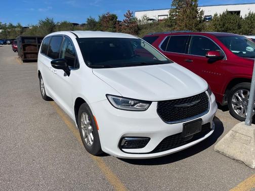 2024 Chrysler Pacifica Touring-L