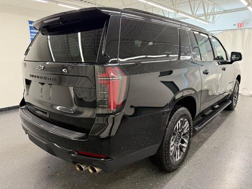 2025 Chevrolet Suburban Z71