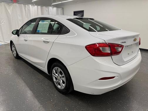 2019 Chevrolet Cruze LS