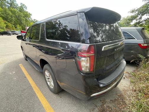 2024 Chevrolet Suburban LT