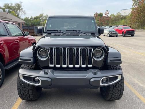 2022 Jeep Wrangler Unlimited Sahara