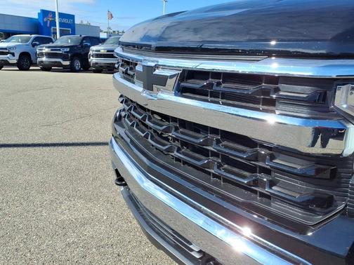 Black 2026 Chevrolet Silverado 1500 LT