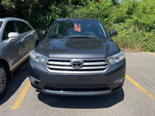 2012 Toyota Highlander SE