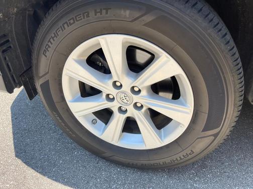 2012 Toyota Highlander SE
