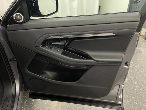 2021 Land Rover Range Rover Evoque SE