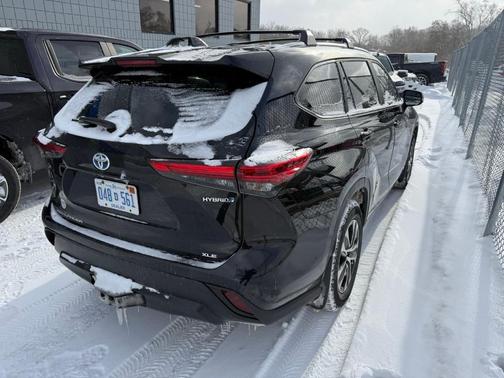 2023 Toyota Highlander Hybrid XLE