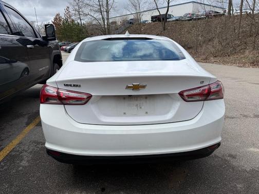 Summit White 2020 Chevrolet Malibu LT
