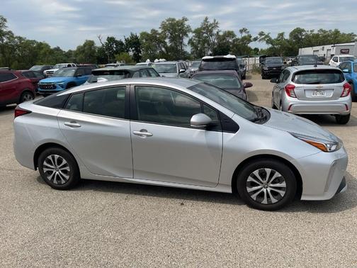 2022 Toyota Prius XLE