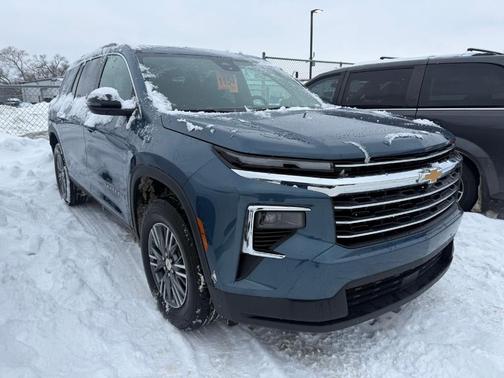 Lakeshore Blue Metallic 2025 Chevrolet Traverse LT SUV