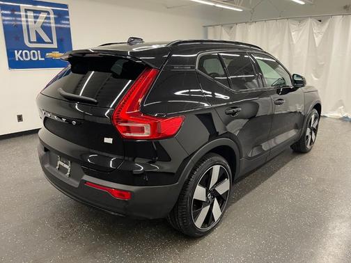 2024 Volvo XC40 Recharge Pure Electric Twin Ultimate
