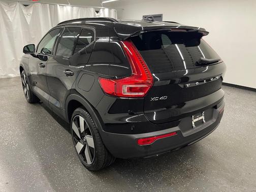 2024 Volvo XC40 Recharge Pure Electric Twin Ultimate