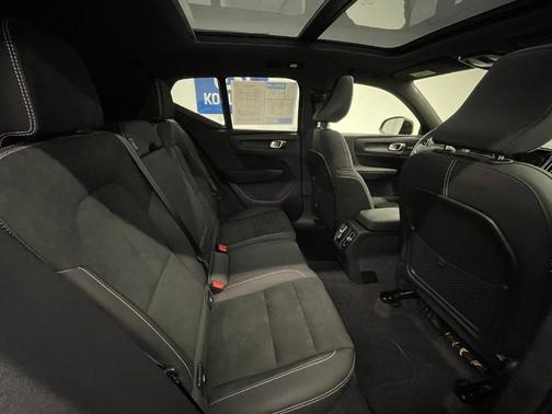 2024 Volvo XC40 Recharge Pure Electric Twin Ultimate