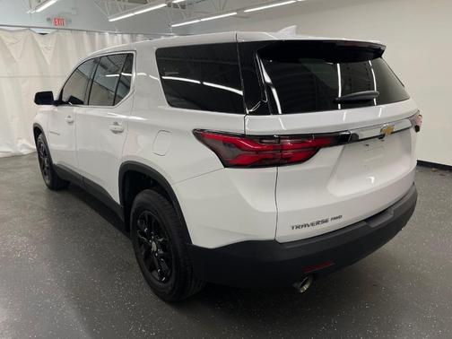 2023 Chevrolet Traverse LS