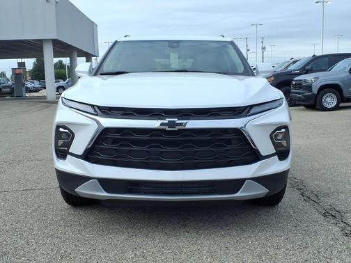 Summit White 2026 Chevrolet Blazer LT