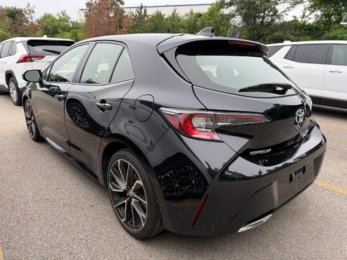 Midnight Black Metallic 2022 Toyota Corolla Hatchback XSE