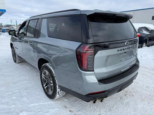 2025 Chevrolet Suburban Z71