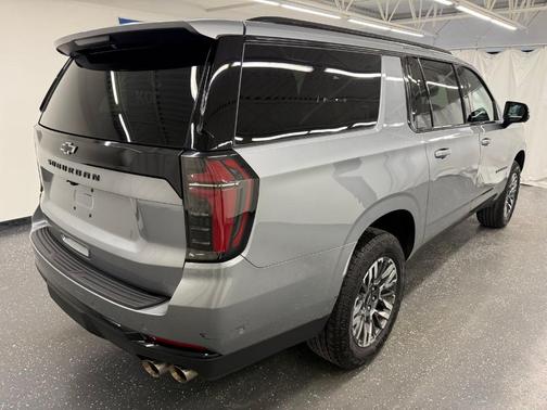 2025 Chevrolet Suburban Z71