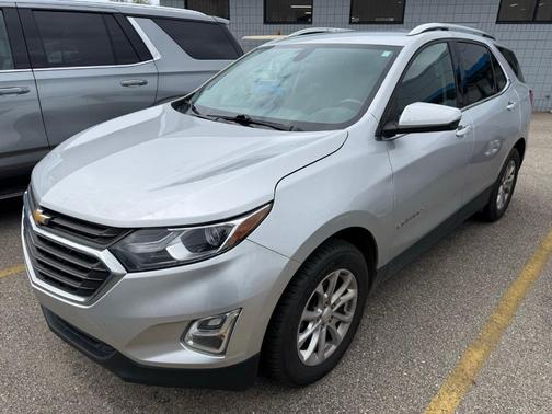 Silver Ice Metallic 2019 Chevrolet Equinox 3LT