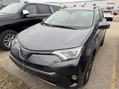 2018 Toyota RAV4 Hybrid XLE