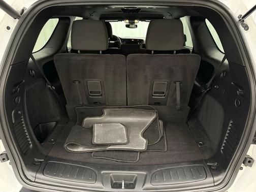 White Knuckle Clearcoat 2026 Dodge Durango GT
