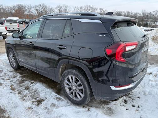 2024 GMC Terrain SLT