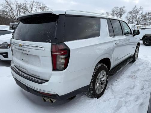 2023 Chevrolet Suburban Premier