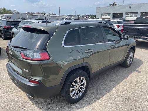 2021 Jeep Cherokee Latitude Lux