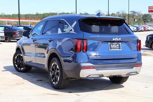 2025 Kia Sorento S