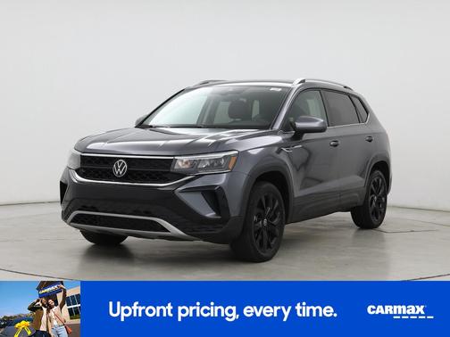 Gray 2024 Volkswagen Taos SE