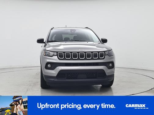 Silver 2022 Jeep Compass Latitude