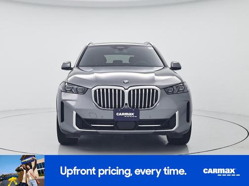 Gray 2024 BMW X5 xDrive40i