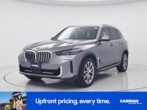 Gray 2024 BMW X5 xDrive40i