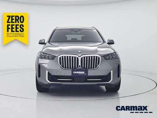 Gray 2024 BMW X5 xDrive40i