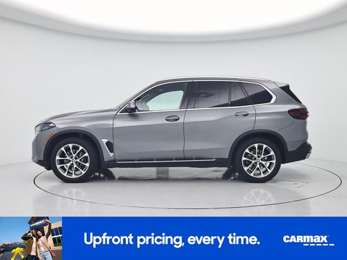 Gray 2024 BMW X5 xDrive40i